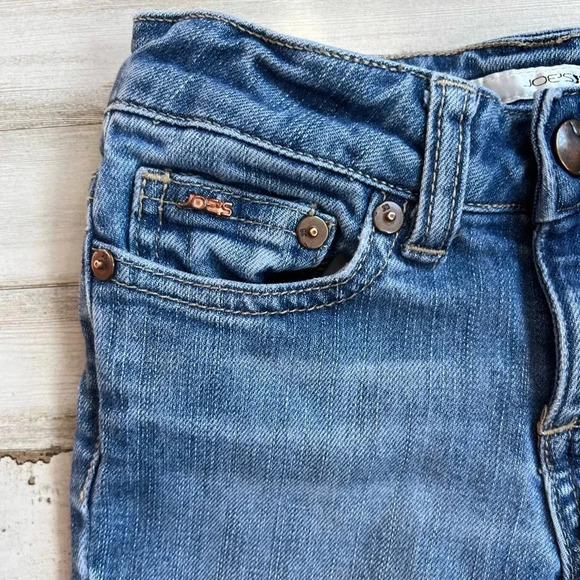 Joe's Jeans Girls Size 5 Bootcut Denim Blue Jeans Classic Five-Pocket Design - Picture 4 of 11